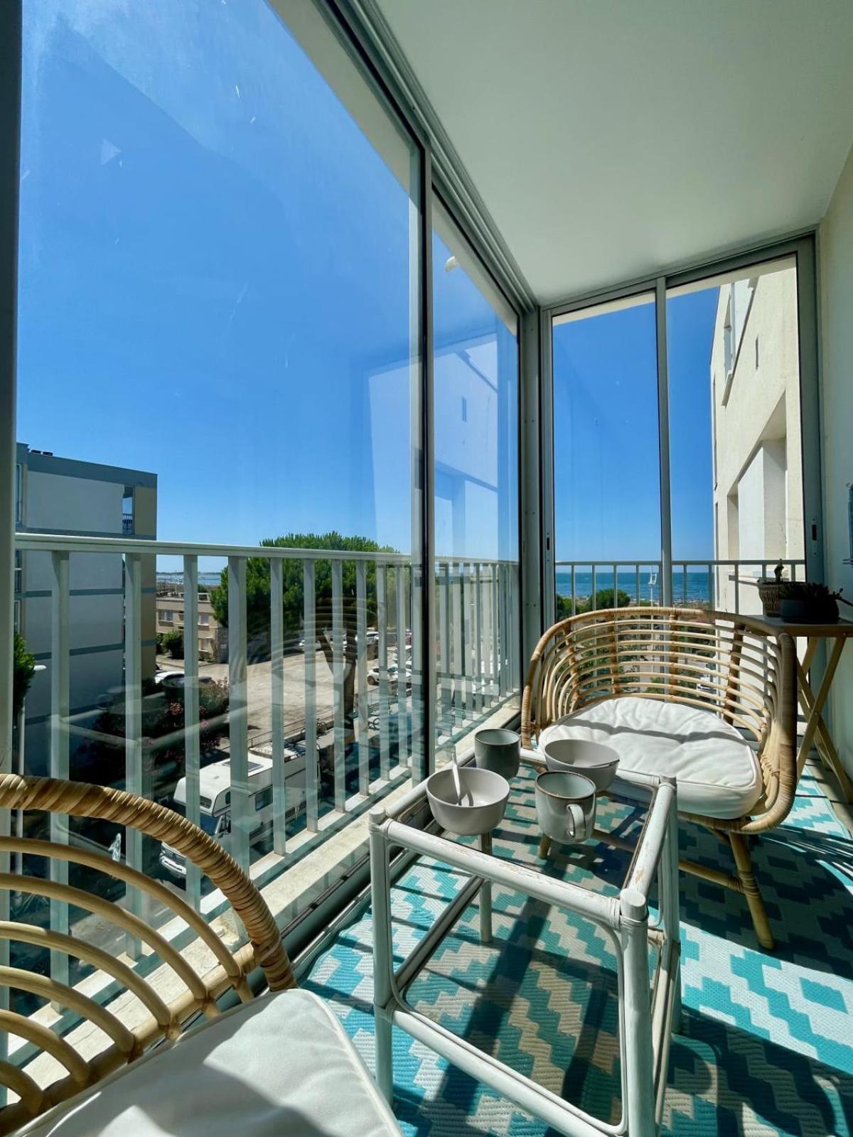 Le Neptune Appartement T2 Tout Confort Au Calme Et A Deux Pas De La Plage Льо Гро-дю-Роа Екстериор снимка