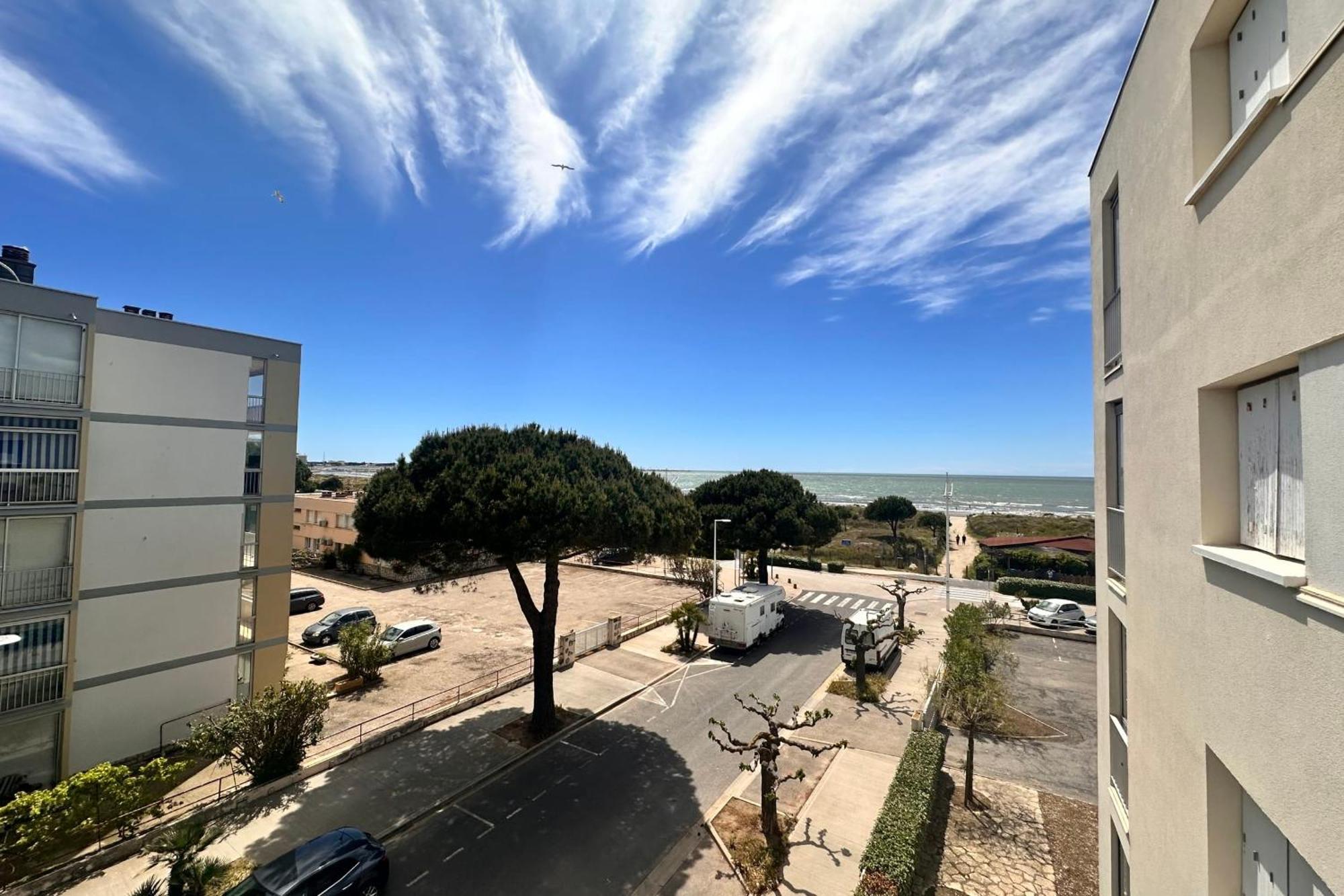 Le Neptune Appartement T2 Tout Confort Au Calme Et A Deux Pas De La Plage Льо Гро-дю-Роа Екстериор снимка